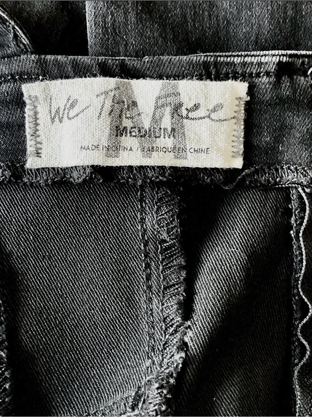 Free People We The Free NWOT Light My Fire Charcoal Black Jumpsuit Overalls, Med - Picture 12 of 12